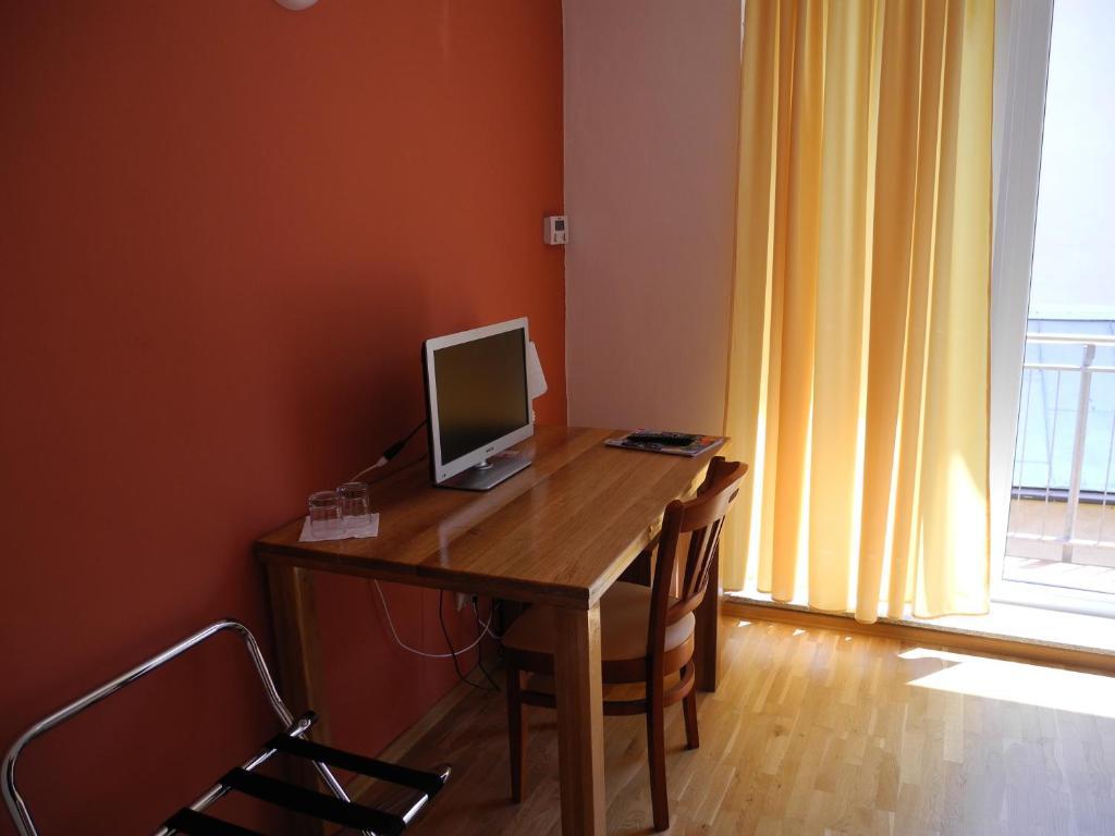 A 7 - Avenue 7 Penzion Presov Room photo